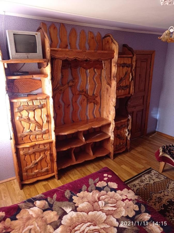 "Різьбярська Садиба" Slavske Exteriör bild