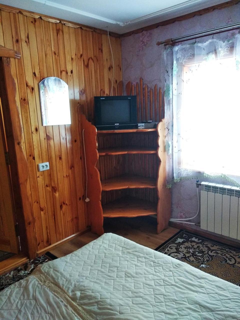 "Різьбярська Садиба" Slavske Exteriör bild